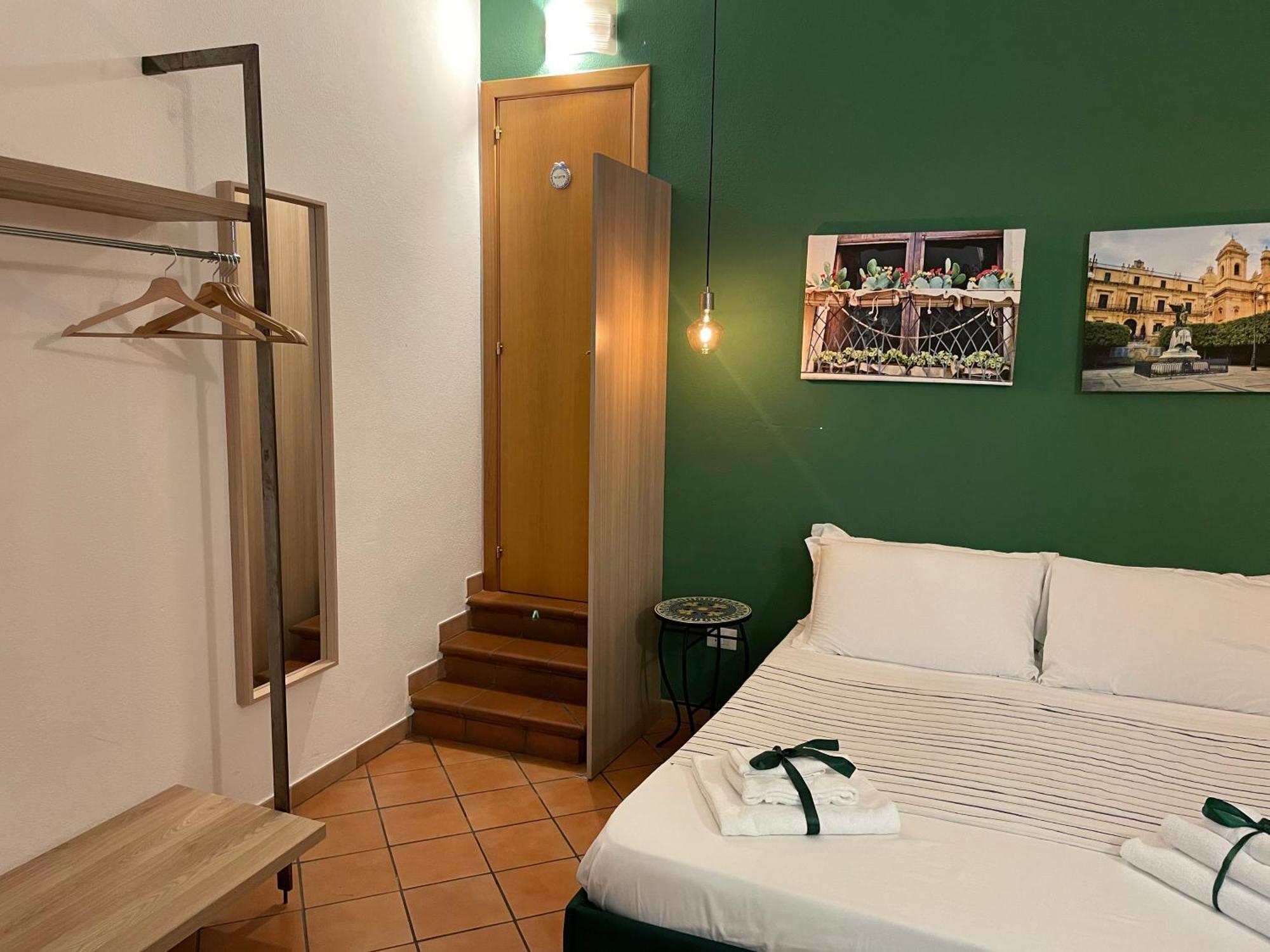 Bnb San Barnaba Catania Exterior photo